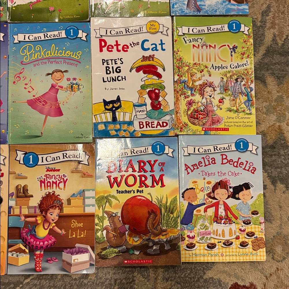Children's Book Collection - Picture 4 of 5